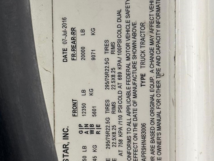 2017-international-prostar-image-34