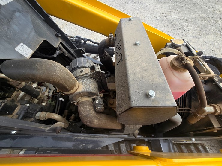 2023-new-holland-c314-image-19