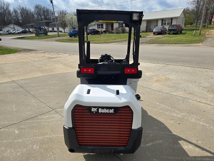 2023-bobcat-l28-image-10
