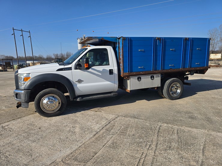 2016-ford-f550-image-3