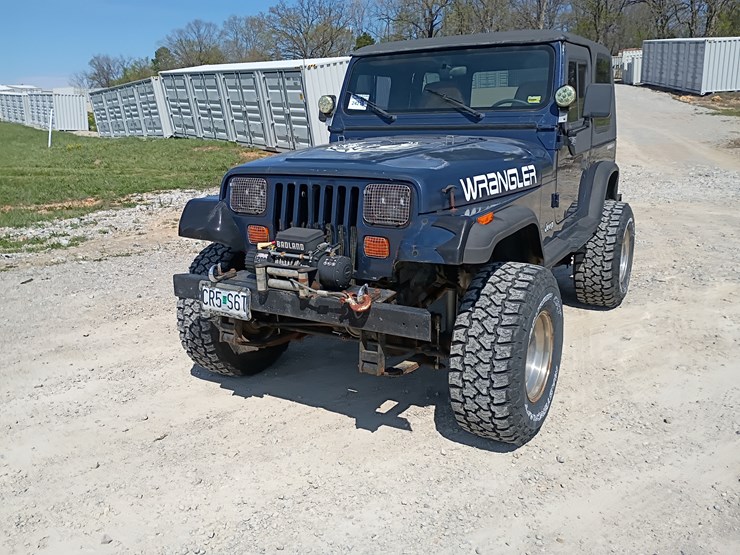 1993-jeep-wrangler-image-16