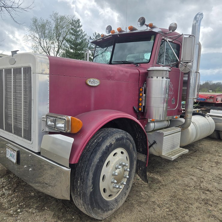 1994 PETERBILT 379