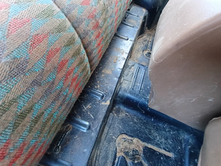 1997-jeep-wrangler-image-57