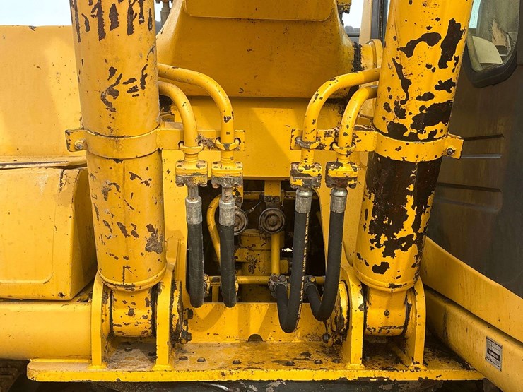 komatsu-pc200-image-18