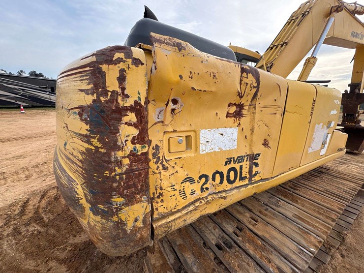 komatsu-pc200-image-25