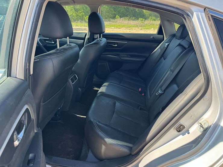 2018-nissan-altima-sl-4-door-sedan-(193,505-miles)-image-17