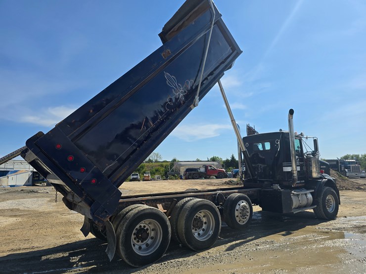 #21305-•-2003-kenworth-dump-truck-image-66