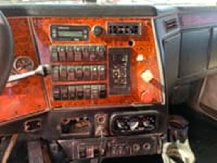 2012-western-star-4900-image-15