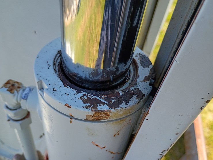 2011-takeuchi-tb285-image-53