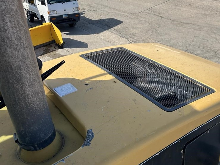 2000-caterpillar-938g-image-42