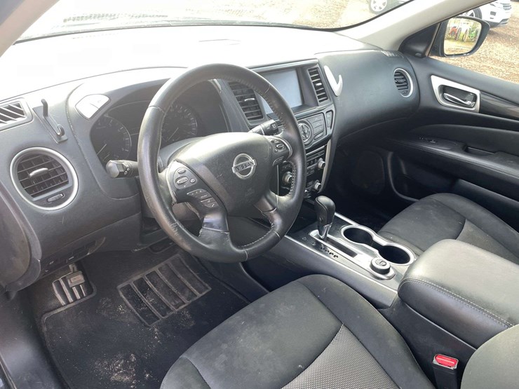 2020-nissan-pathfinder-image-11