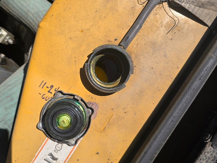 2006-caterpillar-ap-1000d-image-104