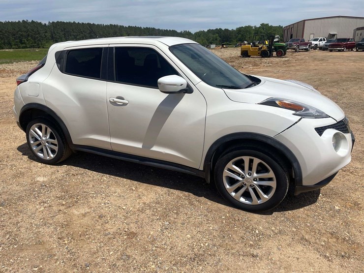 2015-nissan-juke-image-4