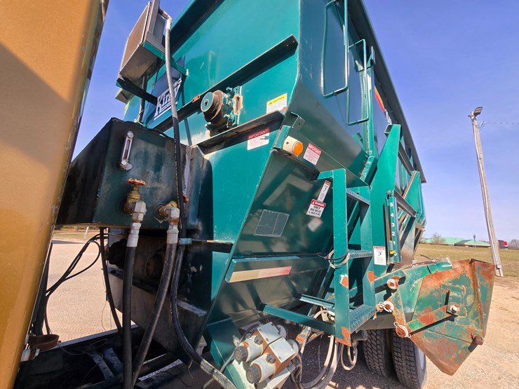 2013-international-workstar-7400-image-64