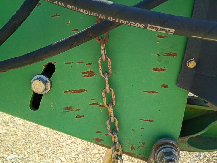 2013-john-deere-630-image-40