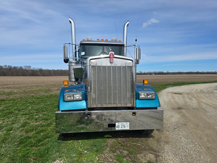 2007-kenworth-w900-image-20