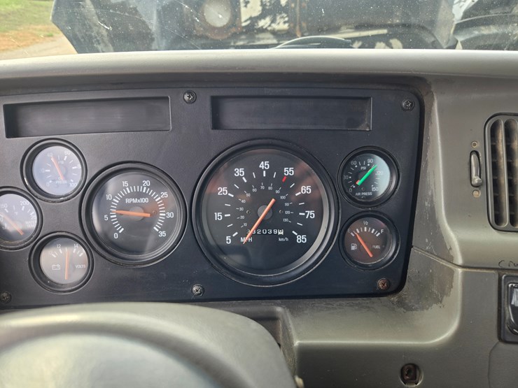 2001-sterling-a9500-image-62