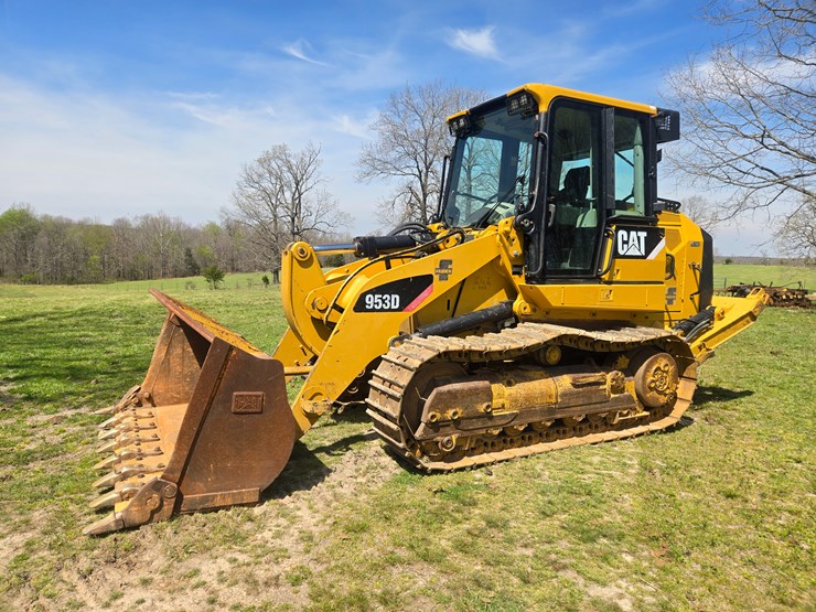 2014-caterpillar-953d-image-4