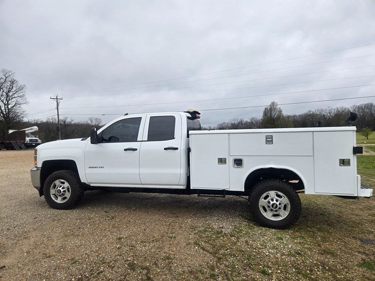 2019-chevrolet-silverado-2500-image-9