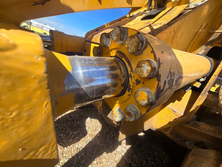 2004-deere-755c-image-79