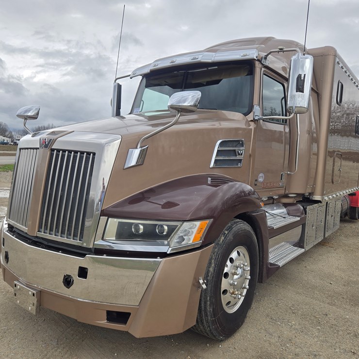 2017 WESTERN STAR 5700XE