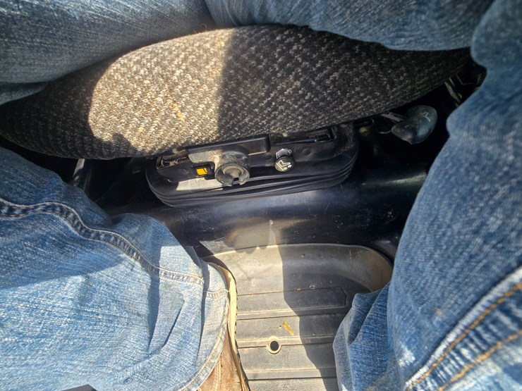 2018-caterpillar-299d2-image-46