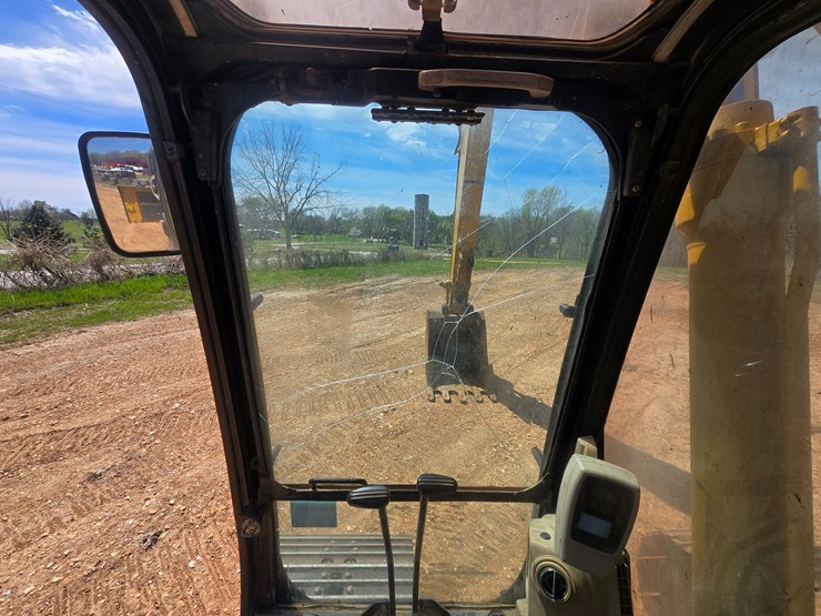 2003-caterpillar-320c-image-58