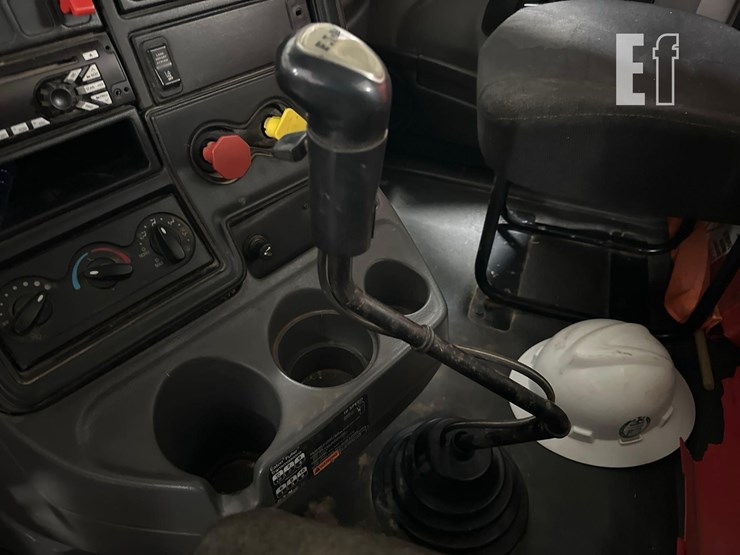 2017-international-prostar-image-21