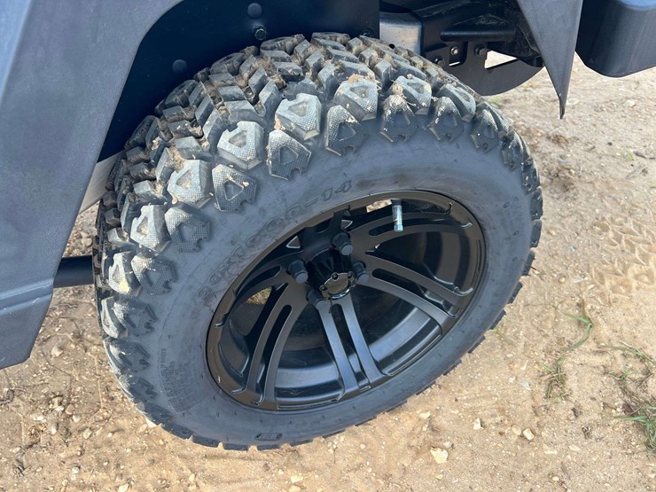 2023-bintelli-6-seater-electric-golf-cart-w/-on-board-charger-(186-miles-showing)-image-33