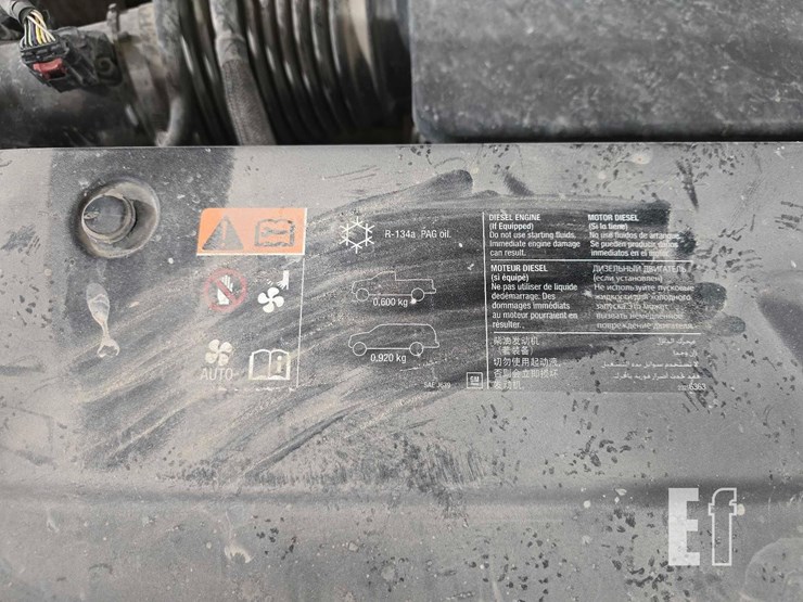 2015-chevrolet-silverado-1500-image-19