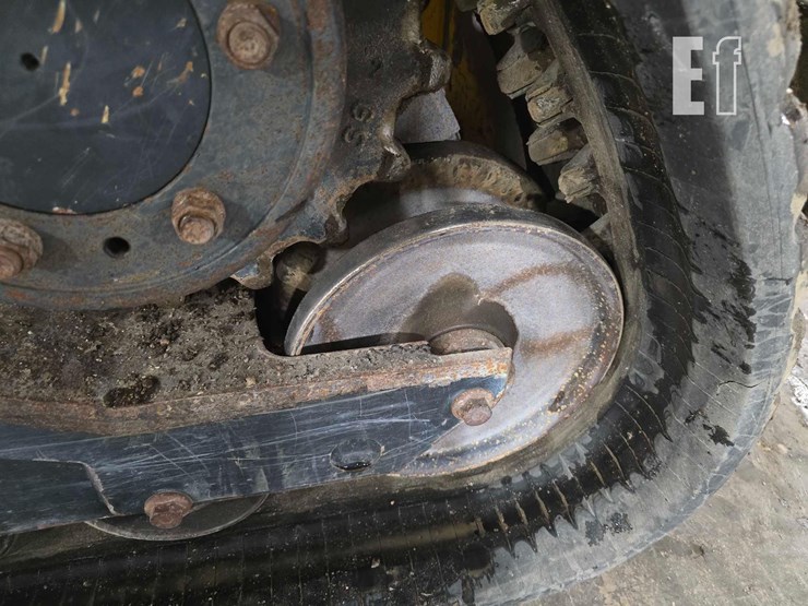 2021-jcb-3ts-8t-image-25