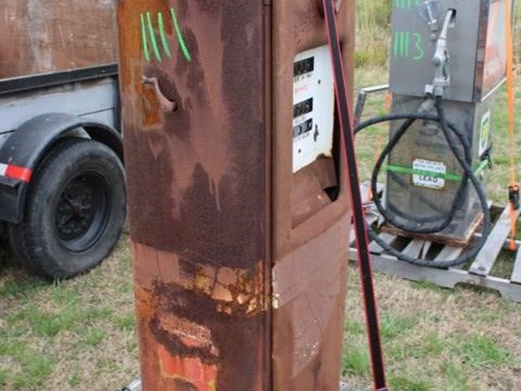#1111-vintage-bennett-gas-pump-mod-766-has-rust-mi-image-3