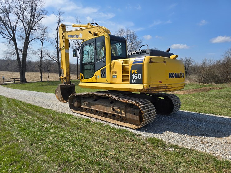 2013-komatsu-pc160-lc-image-10