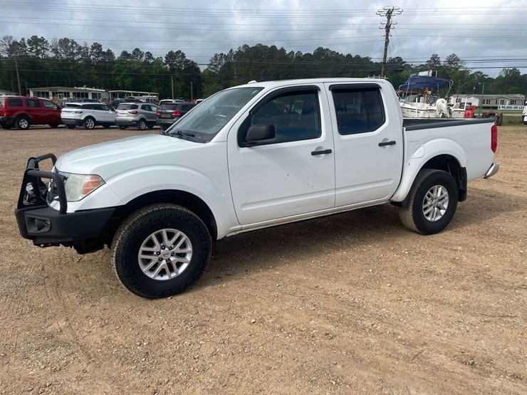 2016-nissan-frontier-image-1