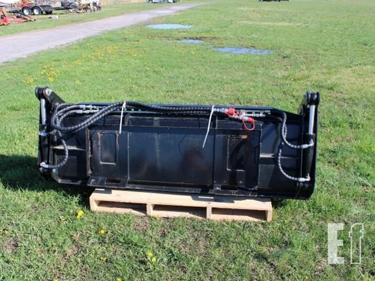 #3103-new-72"-4-in-1-hyd-bucket-future-skid-steer-image-4
