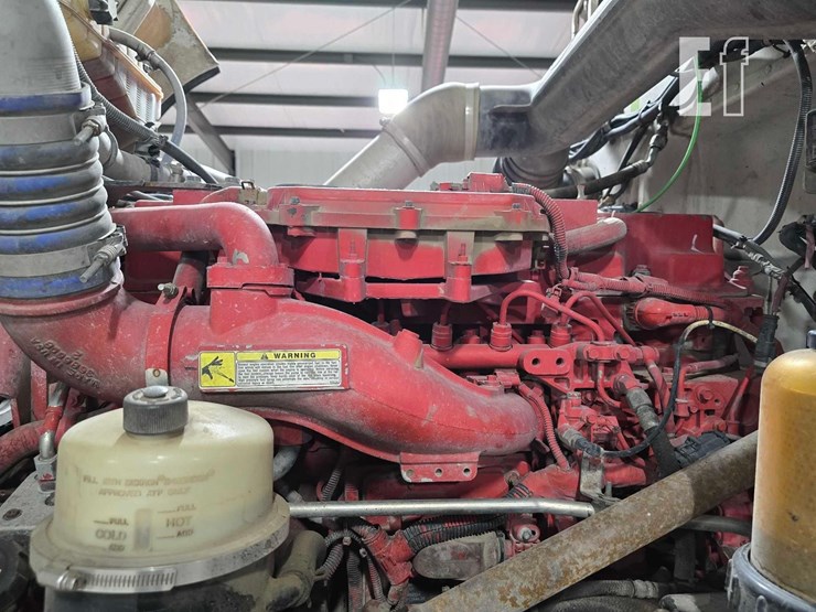 2017-peterbilt-367-image-22