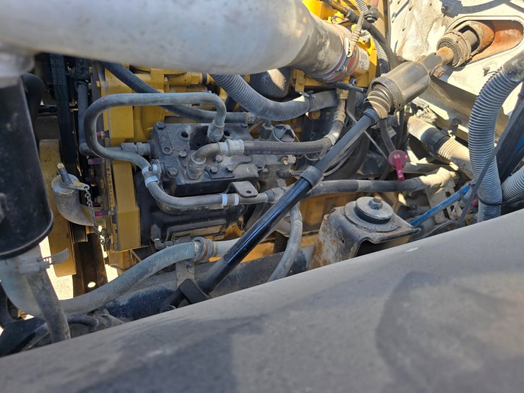 #22520-•-2002-gmc-c7500-dump-truck-image-28