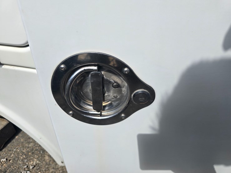 #22631-•-utility-bed-image-13