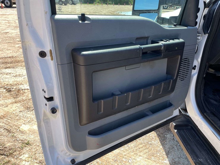 2015-ford-f350-image-9