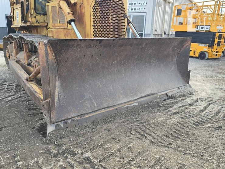 1982-caterpillar-d6d-image-10