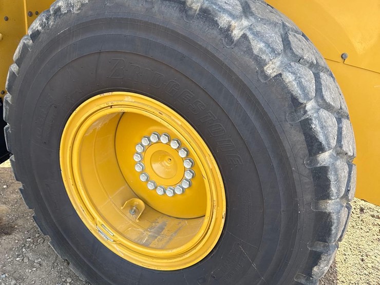 2021-caterpillar-926m-image-20