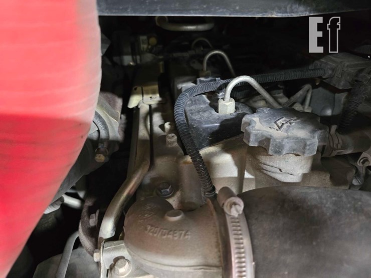 2021-jcb-3ts-8t-image-21