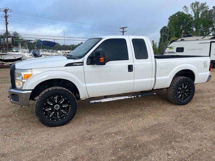 2014-ford-f250-image-1