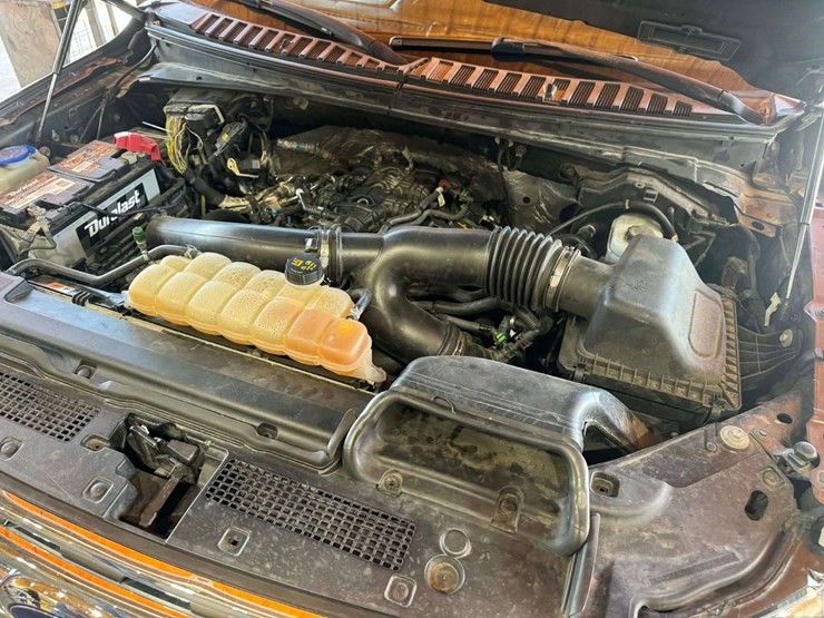 2018-ford-expedition-xlt-image-20