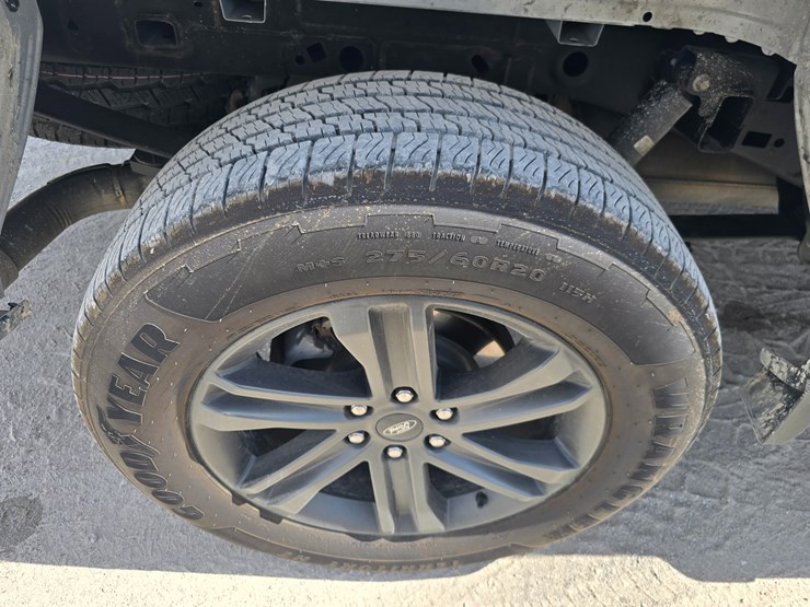 2022-ford-f150-image-65