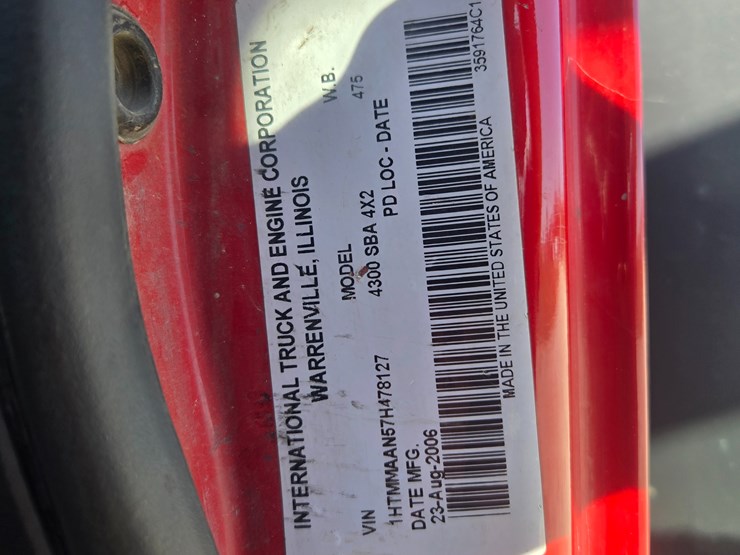 2007-international-durastar-4300-image-46