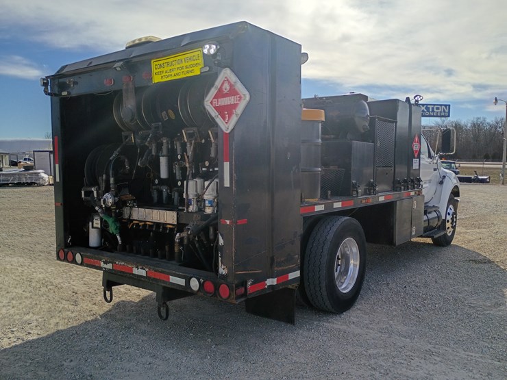 2005-ford-f750-image-11