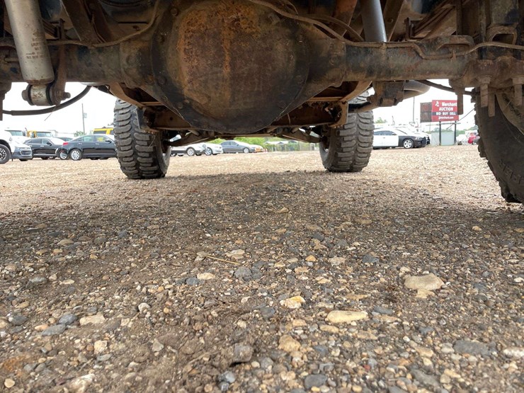 1997-chevrolet-tahoe-image-24