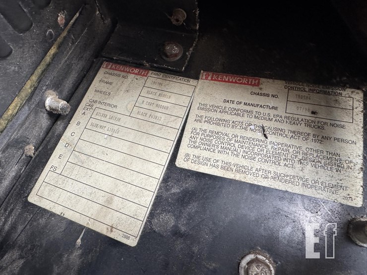 1998-kenworth-t600-image-17