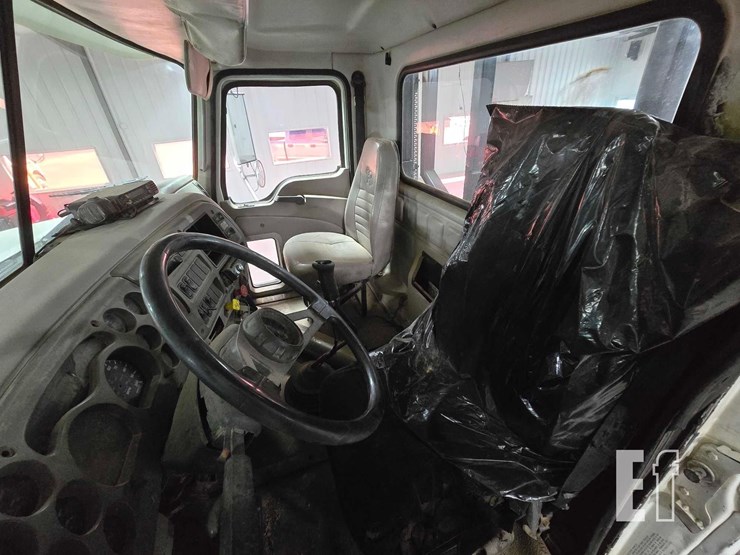 2005-mack-chn613-image-9